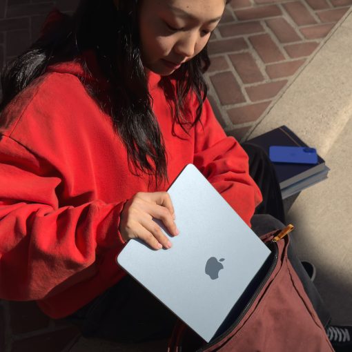 MacBook Air Öğrenci
