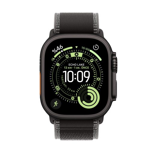 Apple Watch Ultra 3 Siyah Titanyum Trail Loop Ekran
