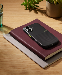 Beats Rugged Kılıf iPhone 17 Everest Siyahı Kullanım MGJX4LL/A