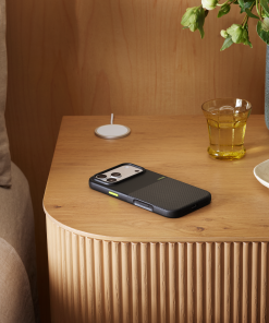 Beats Rugged Kılıf iPhone 17 Pro Max Everest Siyahı Kullanım MGJ84LL/A