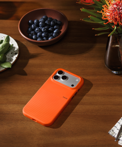 Beats Rugged Kılıf iPhone 17 Pro Max Sierra Turuncusu Kullanım MGJC4LL/A