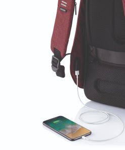XD Design Bobby Hero Regular 15.6 inç Uyumlu Sırt Çantası Kırmızı P705.294 Şarj Bağlantısı