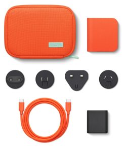 Mophie 3’ü 1 Arada MagSafe Uyumlu Seyahat Şarj Cihazı 401319557 Kutu İçeriği